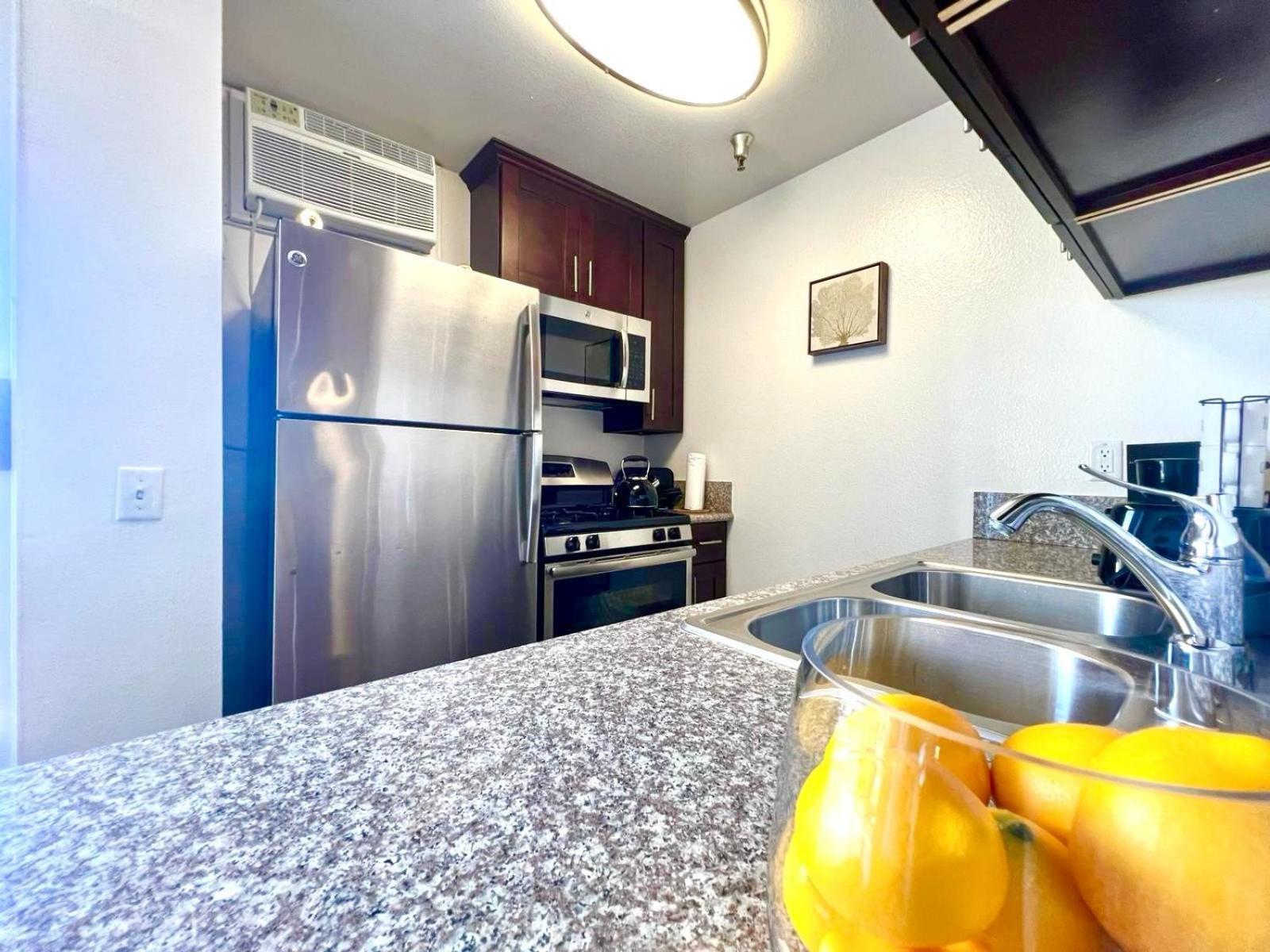 Amazing Universal Studios Loft Free Parking Los Angeles Exterior foto